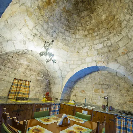 לינה וארוחת בוקר La Cutizza