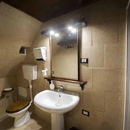 La Cutizza לינה וארוחת בוקר 4*