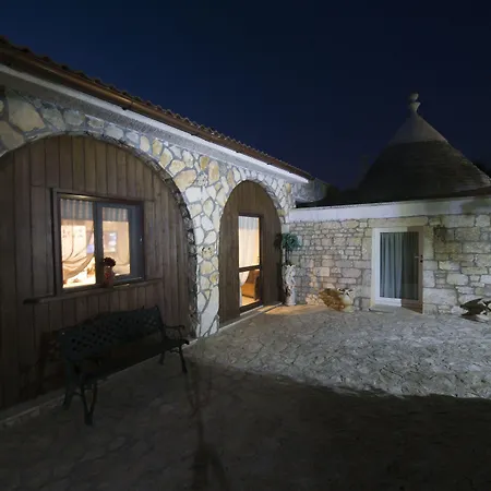 לינה וארוחת בוקר La Cutizza 4*