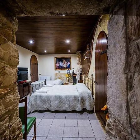 La Cutizza לינה וארוחת בוקר 4*