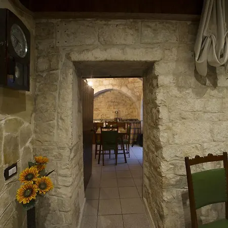 לינה וארוחת בוקר La Cutizza